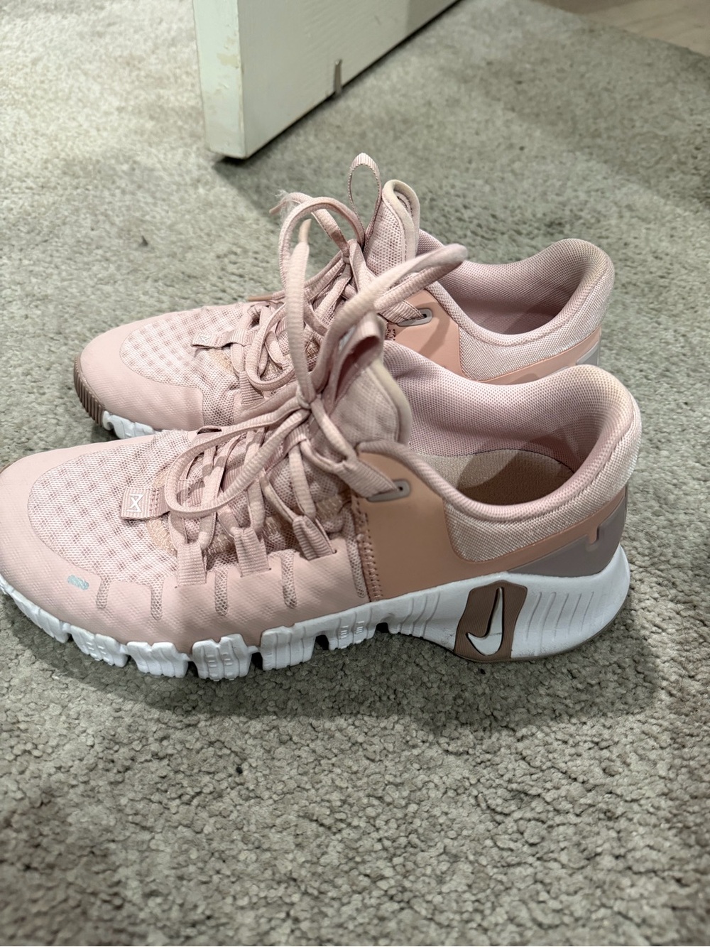 Nike Women’s Light Pink Athletic Training Shoes